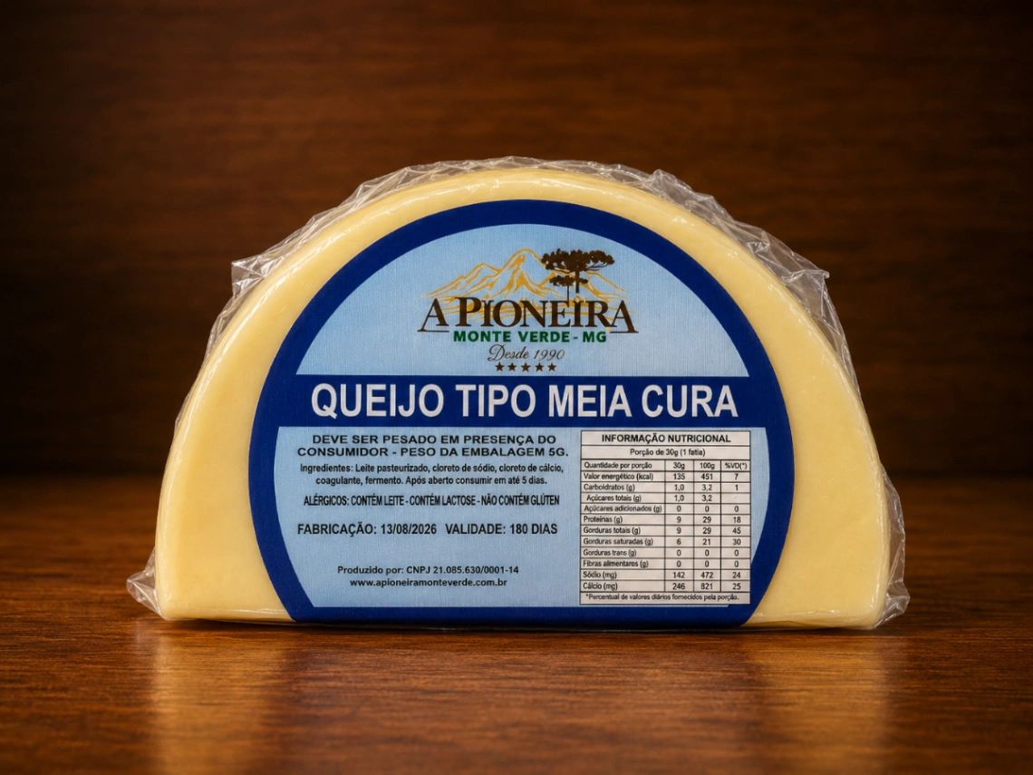 A Pioneira Queijo Tipo Meia Cura 650g